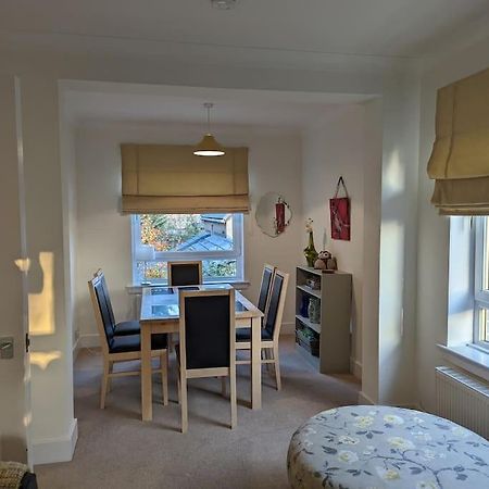 Two Bedroom Flat In Bridge Of Allan, Stirling Esterno foto